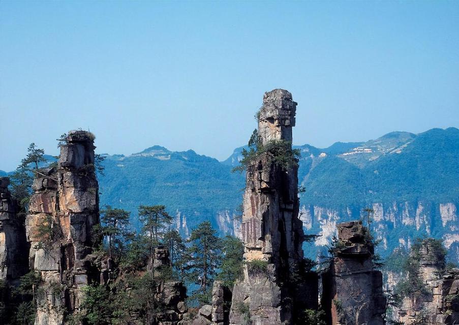 梦中湖畔，感动内心（似真似幻的美丽画卷）