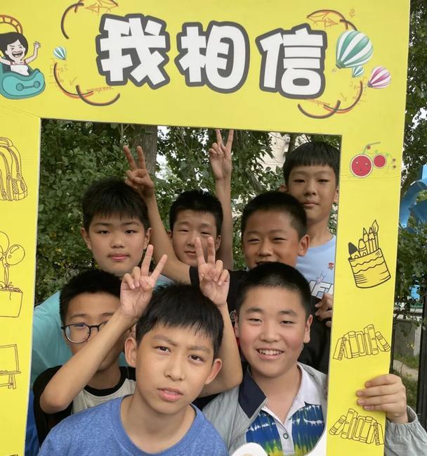 成长的爱相随（坚信爱在生命的每一个角落）