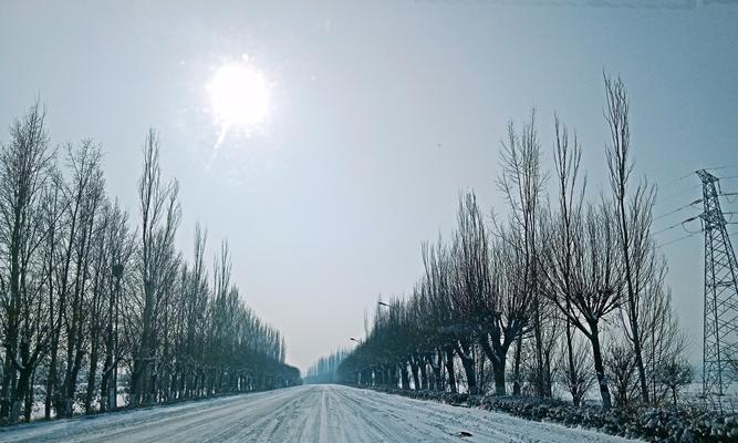 雪中有爱（那年冬天，雪花飘满街头巷尾）
