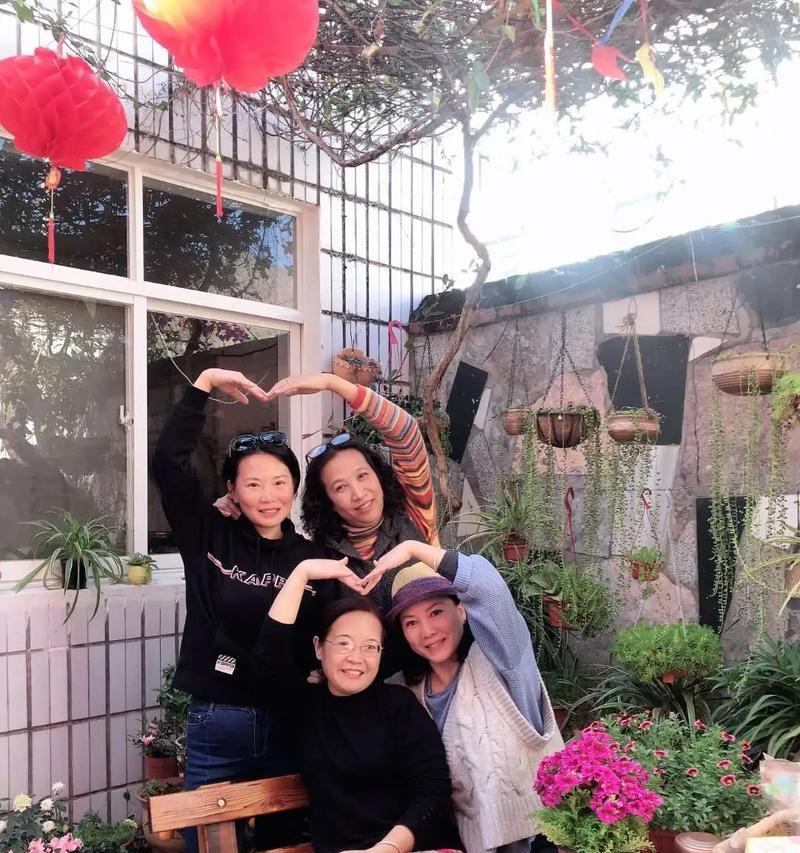珍藏友谊（她陪伴我度过了人生中最难熬的时光）