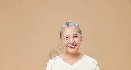 温暖的笑容，感动着我（温暖的笑容，感动着我）