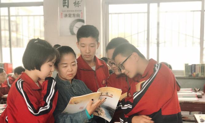 青春的风帆（少年追梦，乘风破浪）