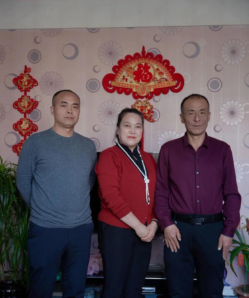 亲情的可贵（匆忙的相聚）