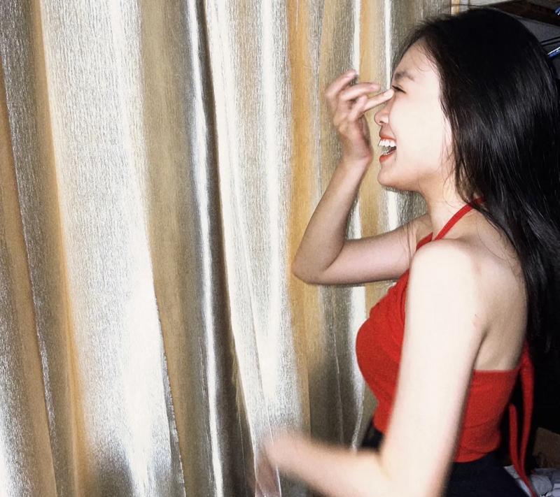 花香浓郁的故事（一个女孩的成长之路）