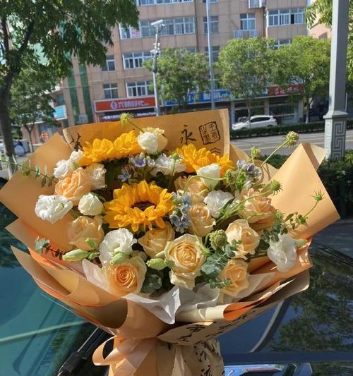 梨花的魔力（一位花农的奇妙经历）