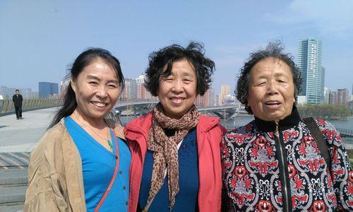 默契的友谊（从青涩到成熟，珍藏友情）