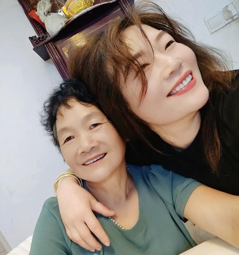 陪伴是最长情的告白（一位老师的感人故事）