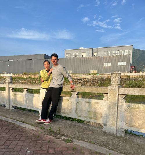 一个女孩的成长之路（一个女孩的成长之路）