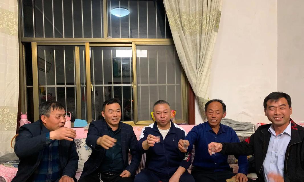 父女情深（亲情陪伴，细节见真情）