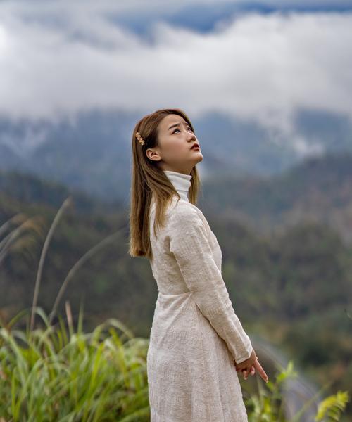 秋情韵：余香萦绕的邂逅