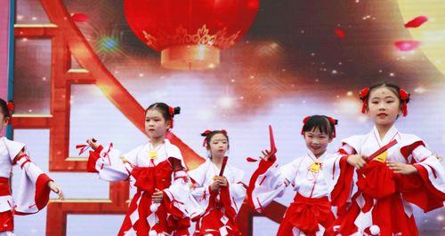 我的童年：照亮我成长的点点滴滴