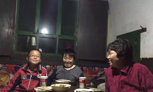 永远爱妈妈（母爱的伟大）