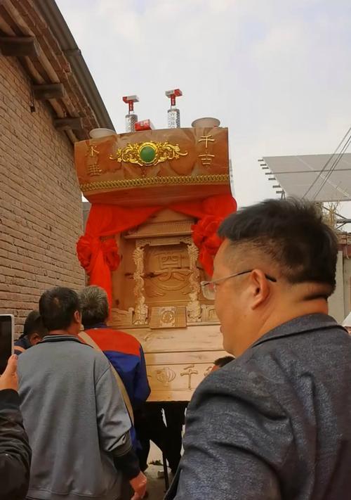 一个婚礼上的传统仪式（一个婚礼上的传统仪式）