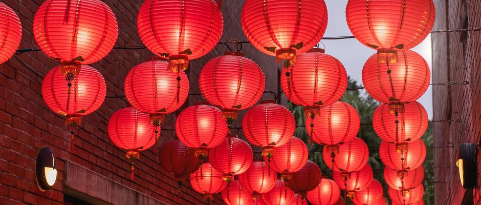坚持传统文化，传承美好风俗习惯（小姑娘的传统）